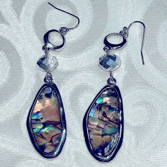 Erica Lyons adjustable abalone pendant necklace & drop earrings set - Picture 3 of 7